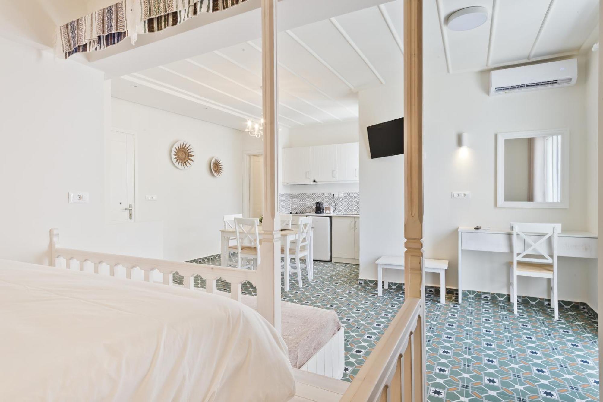 Posidonia Luxury Suites Karpathos Exteriér fotografie